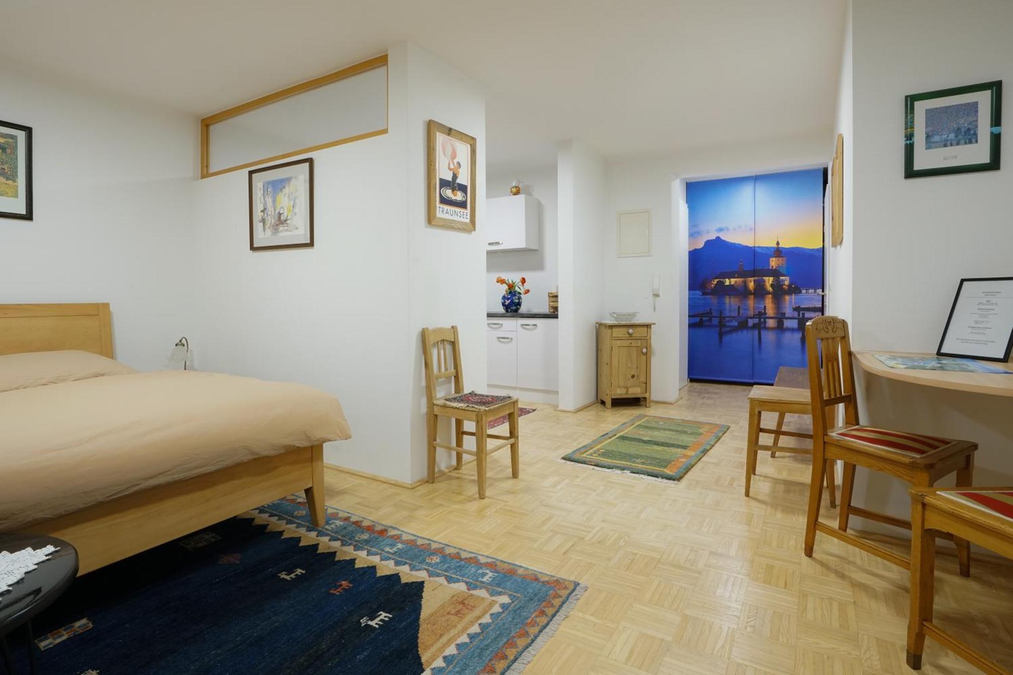 Homely Apartment In The Center With Garden View Гмунден Екстер'єр фото